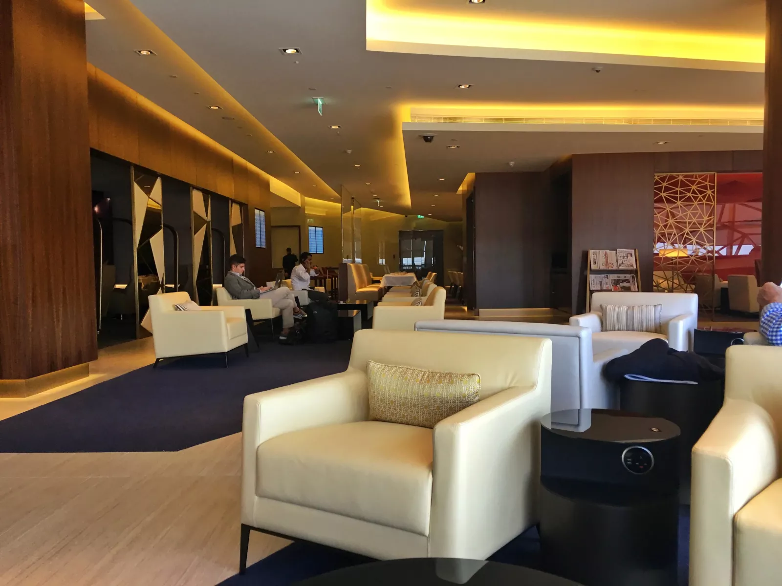 sala-vip-first-class-lounge-spa-etihad